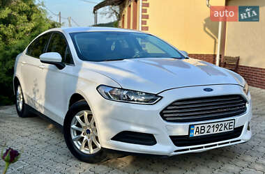 Седан Ford Fusion 2016 в 