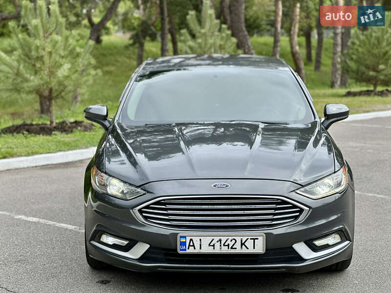Седан Ford Fusion 2016 в Києві