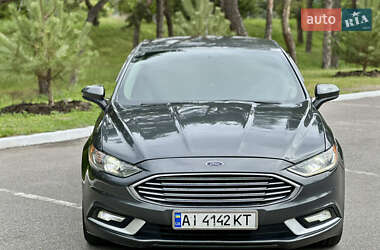 Седан Ford Fusion 2016 в 