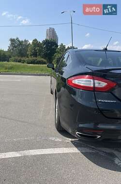 Седан Ford Fusion 2013 в Києві