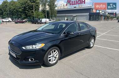 Седан Ford Fusion 2013 в 