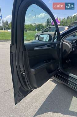 Седан Ford Fusion 2013 в Києві
