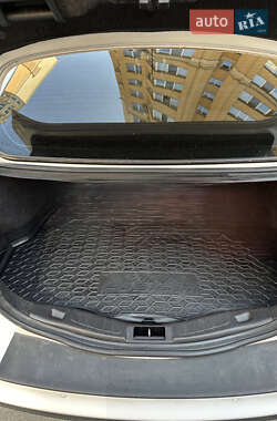 Седан Ford Fusion 2014 в 
