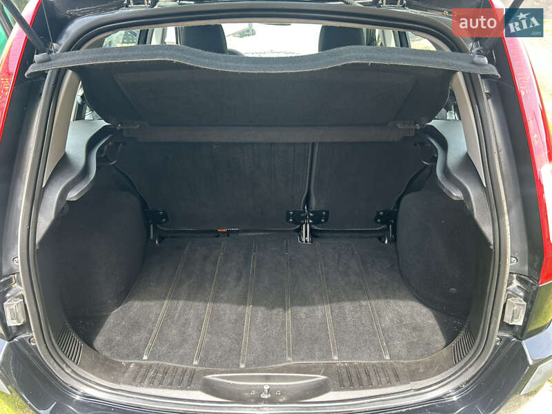 Хэтчбек Ford Fusion 2007 в Ровно фото 2 Хэтчбек Ford Fusion 2007 в Ровно