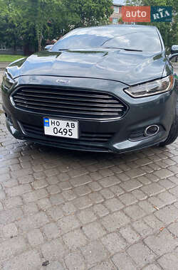 Седан Ford Fusion 2015 в Тернополі