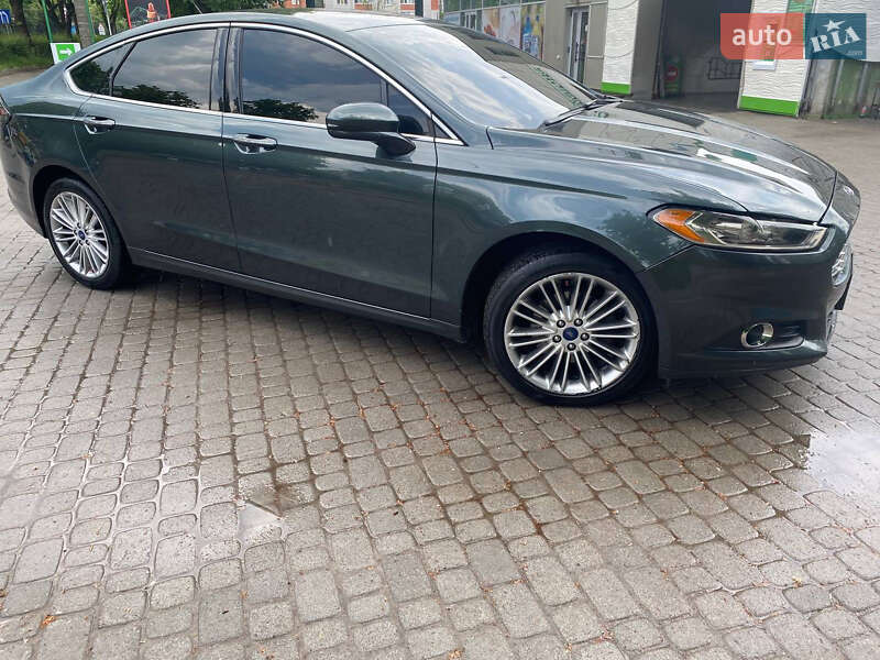 Седан Ford Fusion 2015 в Тернополе