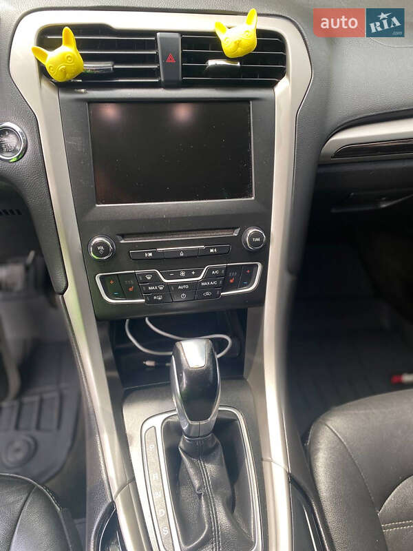 Седан Ford Fusion 2015 в Тернополе
