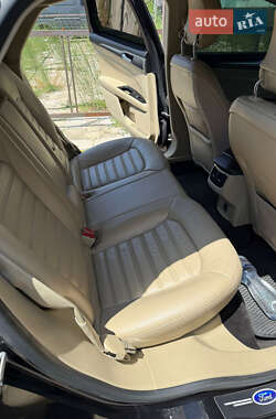 Седан Ford Fusion 2013 в 