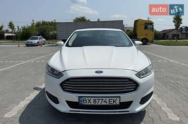 Седан Ford Fusion 2012 в 