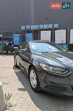 Седан Ford Fusion 2014 в 