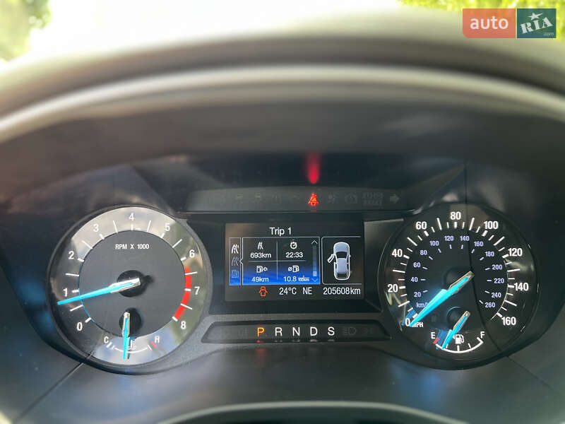 Седан Ford Fusion 2015 в Львове