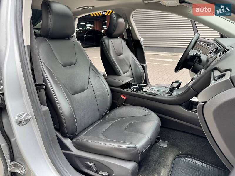 Седан Ford Fusion 2015 в Києві