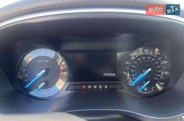 Седан Ford Fusion 2014 в 
