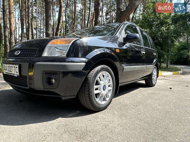 Хэтчбек Ford Fusion 2007 в Киеве