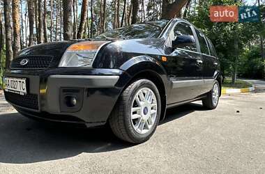 Хэтчбек Ford Fusion 2007 в 