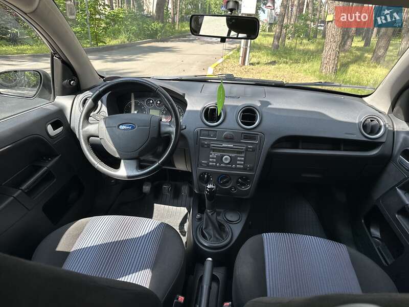 Хэтчбек Ford Fusion 2007 в Киеве
