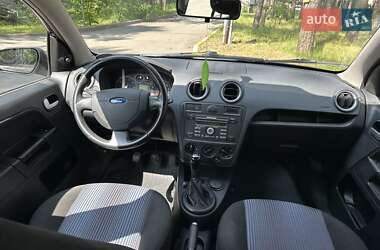 Хэтчбек Ford Fusion 2007 в 
