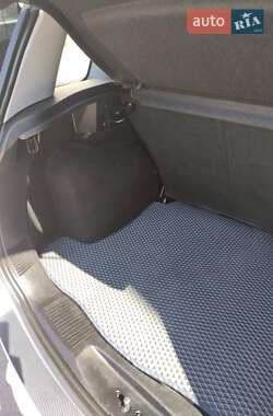 Хэтчбек Ford Fusion 2009 в 