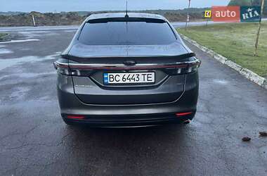 Седан Ford Fusion 2016 в 