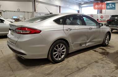 Седан Ford Fusion 2017 в 