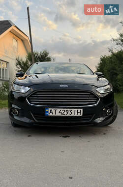 Седан Ford Fusion 2015 в 