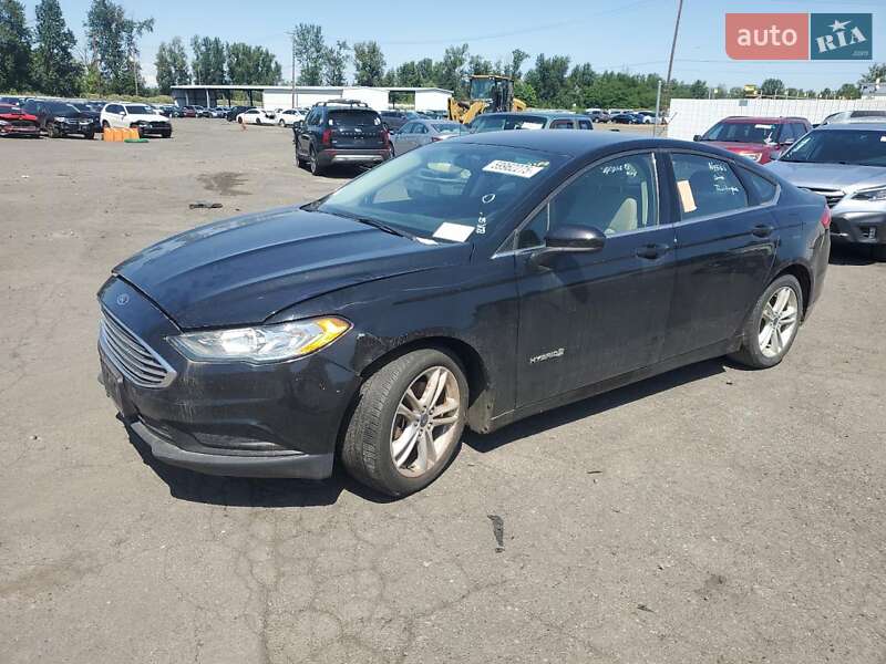 Седан Ford Fusion 2018 в 