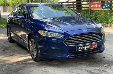 Седан Ford Fusion 2013 в 
