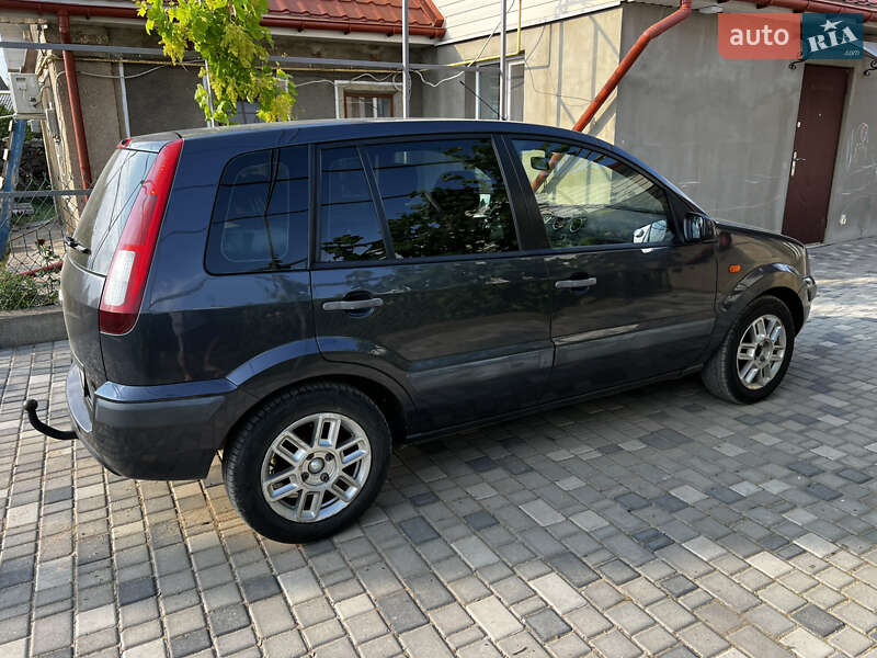 Хэтчбек Ford Fusion 2006 в Одессе
