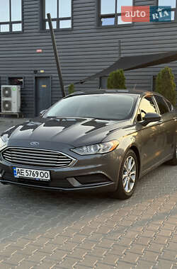 Седан Ford Fusion 2016 в 