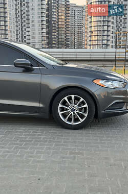Седан Ford Fusion 2016 в 