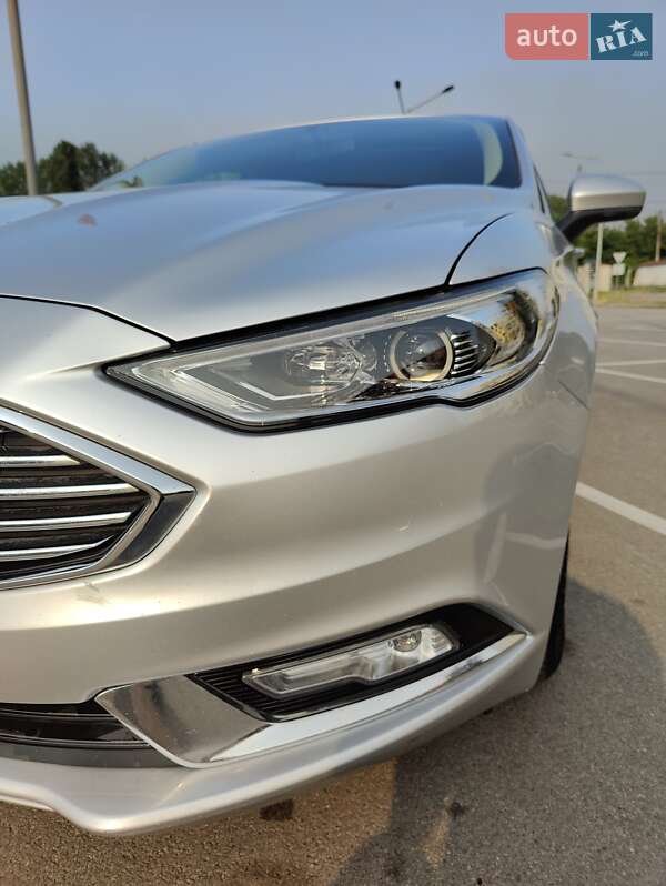 Седан Ford Fusion 2016 в Киеве фото Седан Ford Fusion 2016 в Киеве