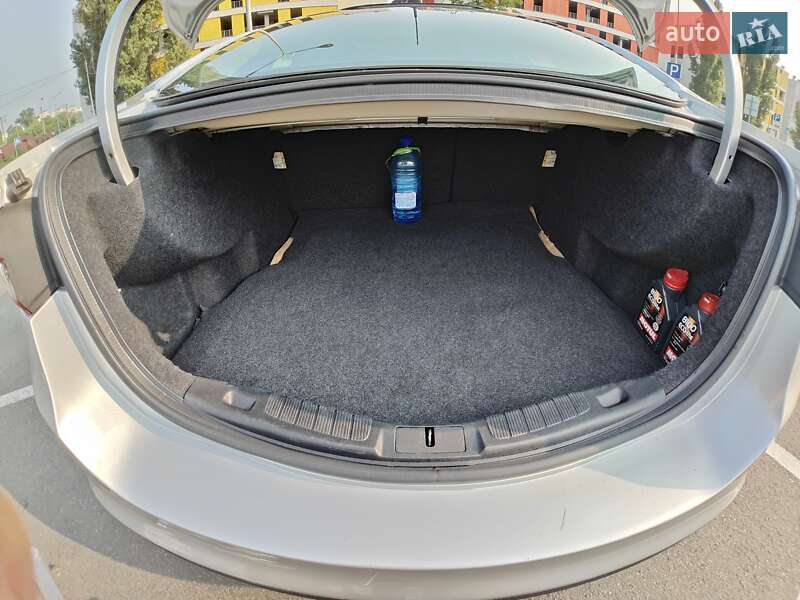 Седан Ford Fusion 2016 в Киеве фото 31 Седан Ford Fusion 2016 в Киеве