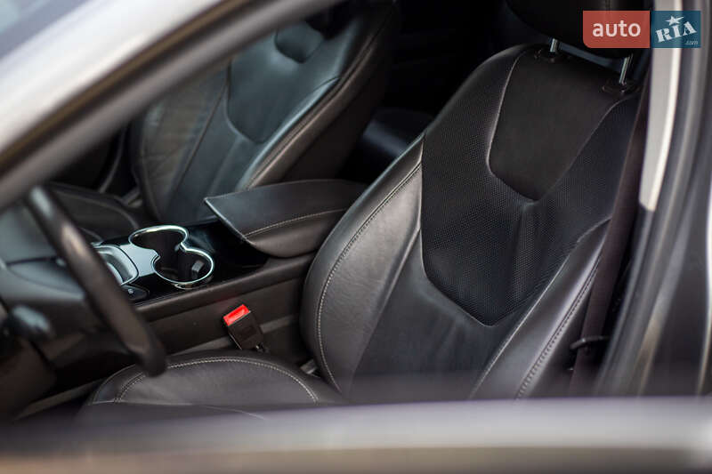 Седан Ford Fusion 2013 в Кременчуге
