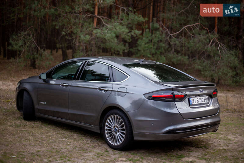 Седан Ford Fusion 2013 в Кременчуге