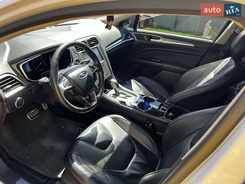 Седан Ford Fusion 2014 в Одессе