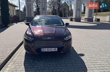Седан Ford Fusion 2013 в 