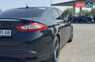 Седан Ford Fusion 2013 в 