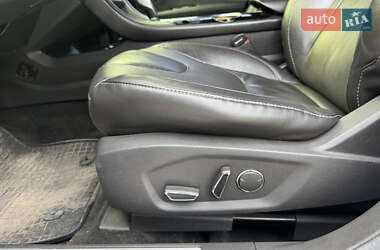 Седан Ford Fusion 2013 в 