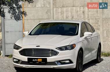 Седан Ford Fusion 2016 в 