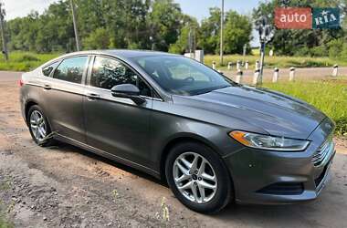 Седан Ford Fusion 2014 в 