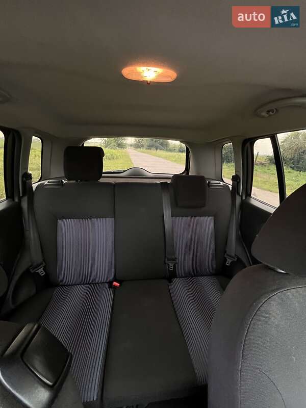 Хэтчбек Ford Fusion 2008 в Ровно