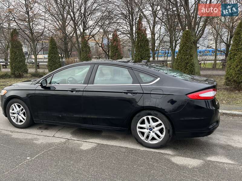 Седан Ford Fusion 2016 в Киеве
