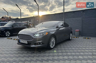 Седан Ford Fusion 2014 в 