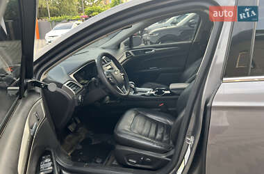 Седан Ford Fusion 2014 в 