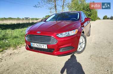 Седан Ford Fusion 2015 в 