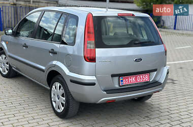 Хэтчбек Ford Fusion 2005 в 