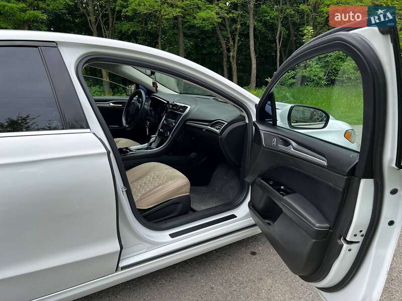 Седан Ford Fusion 2014 в Корсуне-Шевченковском