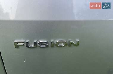 Хэтчбек Ford Fusion 2011 в 