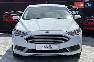 Седан Ford Fusion 2018 в 