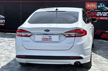 Седан Ford Fusion 2018 в 
